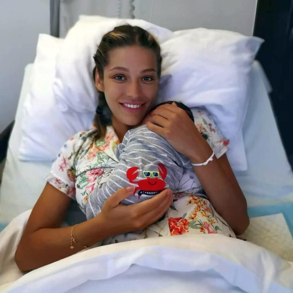 Jasmina a malinký Sanel
