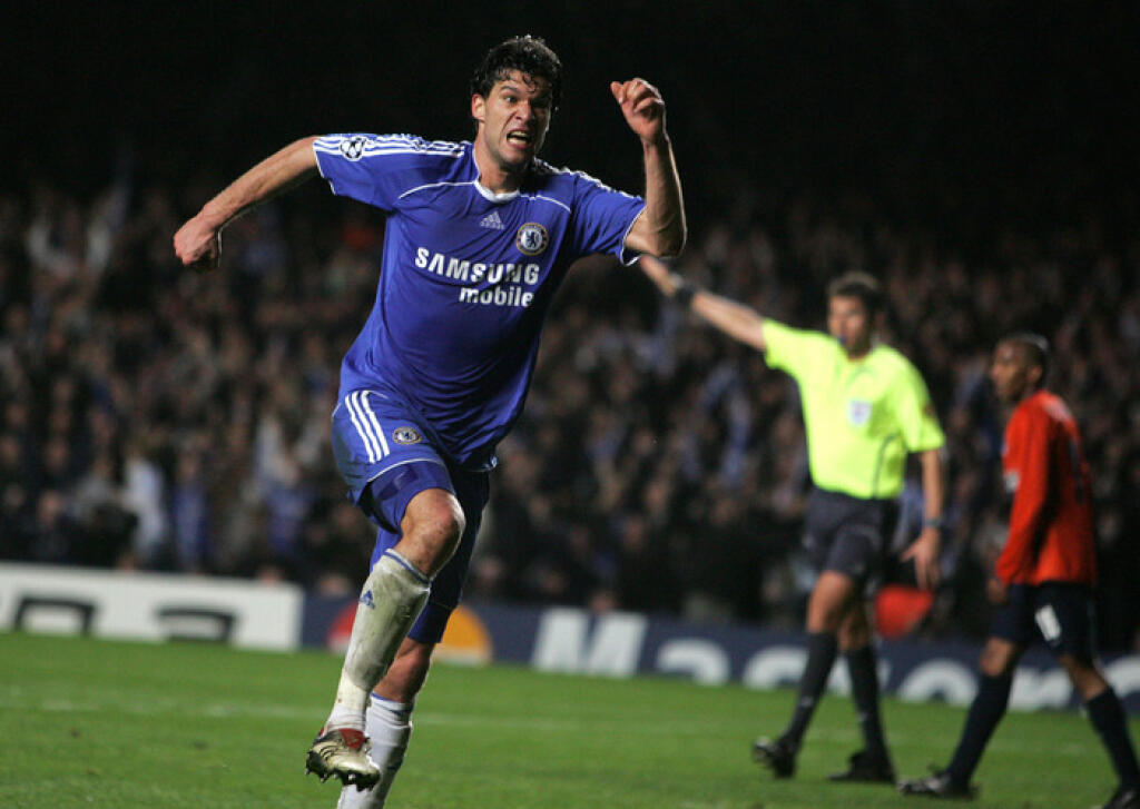 Michael Ballack patril niekoľko rokov k oporám Chelsea Londýn.