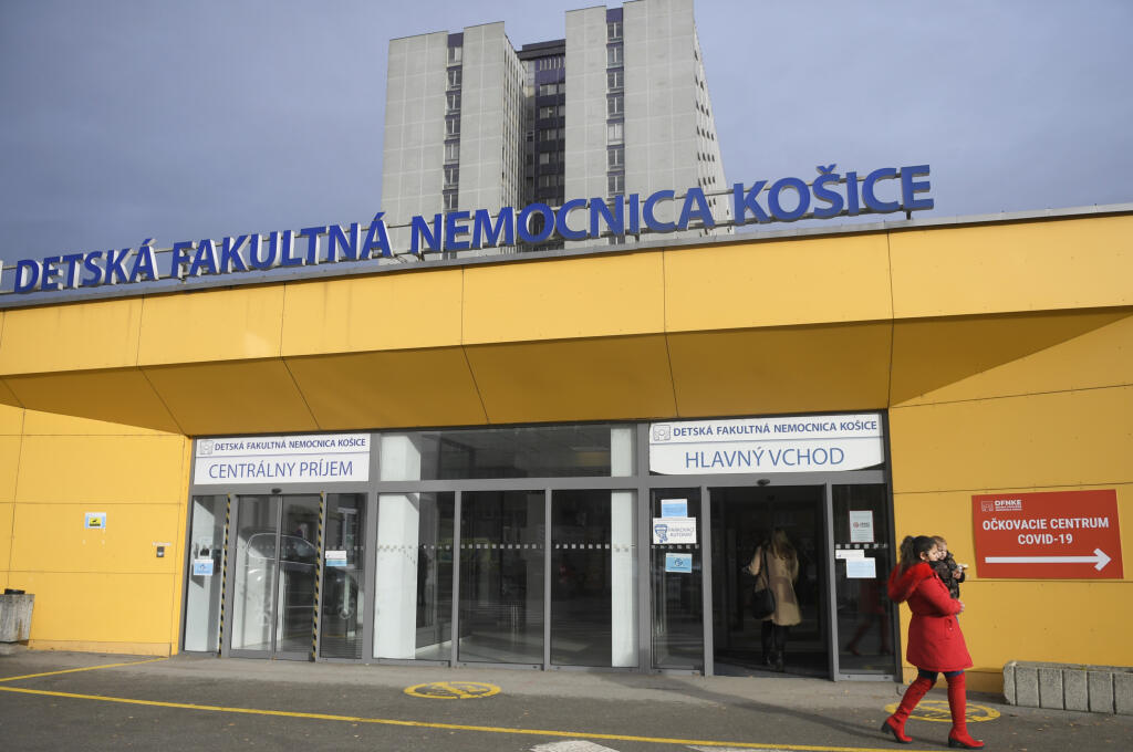 Na snímke Detská fakultná nemocnica (DFN) Košice v stredu 23. novembra 2022. Zástupcovia DFN Košice v stredu informovali o kritickej situácii v nemocnici na tlačovej konferencii v Košiciach. Košice, 23. november 2022. FOTO TASR – František Iván