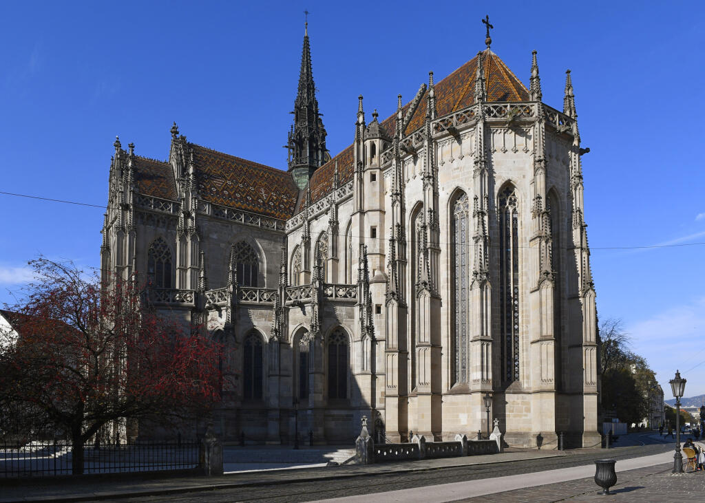 Na snímke Dóm sv. Alžbety na Hlavnej ulici v Košiciach 10. novembra 2020. FOTO TASR – Milan Kapusta