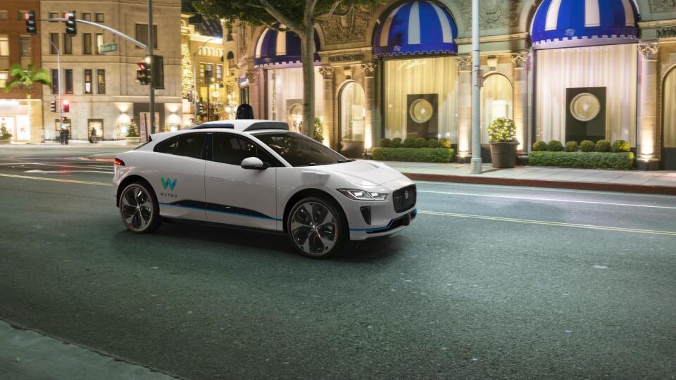 Jaguar I-Pace s výbavou Waymo