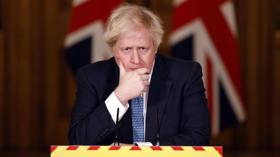 WA 28 Londýn - Britský premiér Boris Johnson počas tlačovej konferencie, na ktorej sa vyjadril k aktuálnej pandemickej situácii v Londýne vo štvrtok 7. januára 2020. FOTO TASR/AP
Britain's Prime Minister Boris Johnson speaks during a media briefing on coronavirus, COVID-19, in Downing Street, London, Thursday Jan. 7, 2021. (Tolga Akmen/Pool via AP)