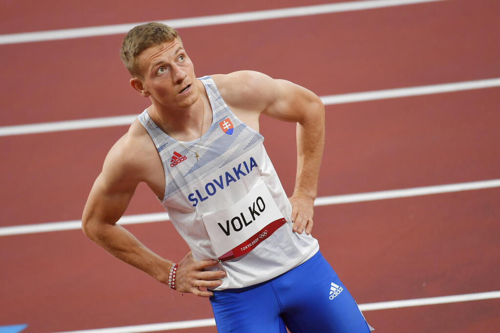 Slovenský šprintér Ján Volko počas rozbehu na 100 metrov na XXXII. letných olympijských hrách v Tokiu v sobotu 31. júla 2021. V záverečnom siedmom rozbehu obsadil siedme miesto časom 10,40 sekundy a nepostúpil do semifinále.