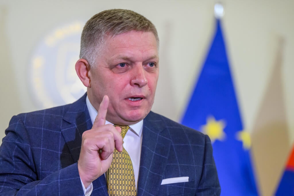 TK po stretnutí predsedu vlády SR Roberta Fica s predsedami opozície a predstaviteľmi Ministerstva financií SR