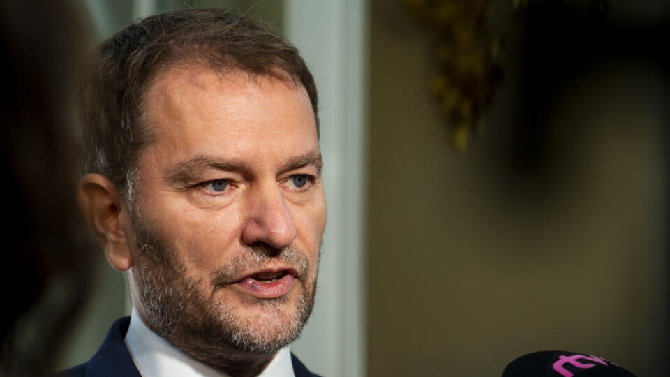 Na snímke predseda hnutia OĽANO Igor Matovič počas brífingu po stretnutí s prezidentkou SR Zuzanou Čaputovou v Prezidentskom paláci 5. októbra 2023 v Bratislave v rámci povolebného rokovania s lídrami politických strán. FOTO TASR - Jakub Kotian