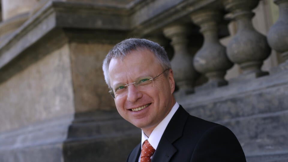 Energetický expert J. Míl: Emisné povolenky na bývanie a dopravu sú spoločensky nepriechodné