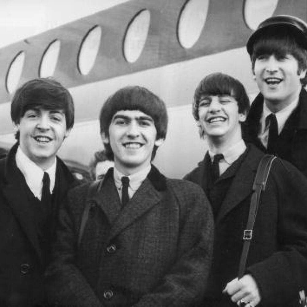 Beatles: Paul McCartney, George Harrison, Ringo Starr a John Lennon