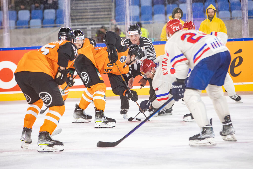 Hokejový zápas medzi HC Slovan a Košice (Winter games)