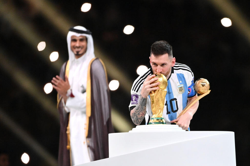 Veľkú zásluhu na tom má ikonický Lionel Messi, ktorý získal poslednú významnú trofej do svojej zbierky.