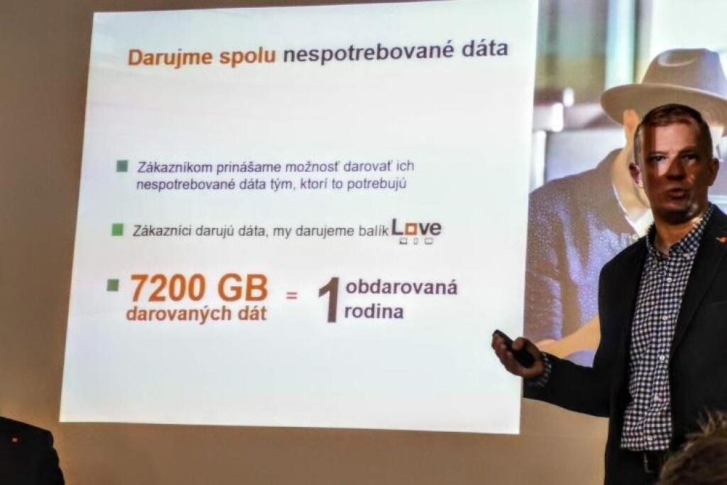 Vianoce od operátorov budú o kávovare aj dátovej charite