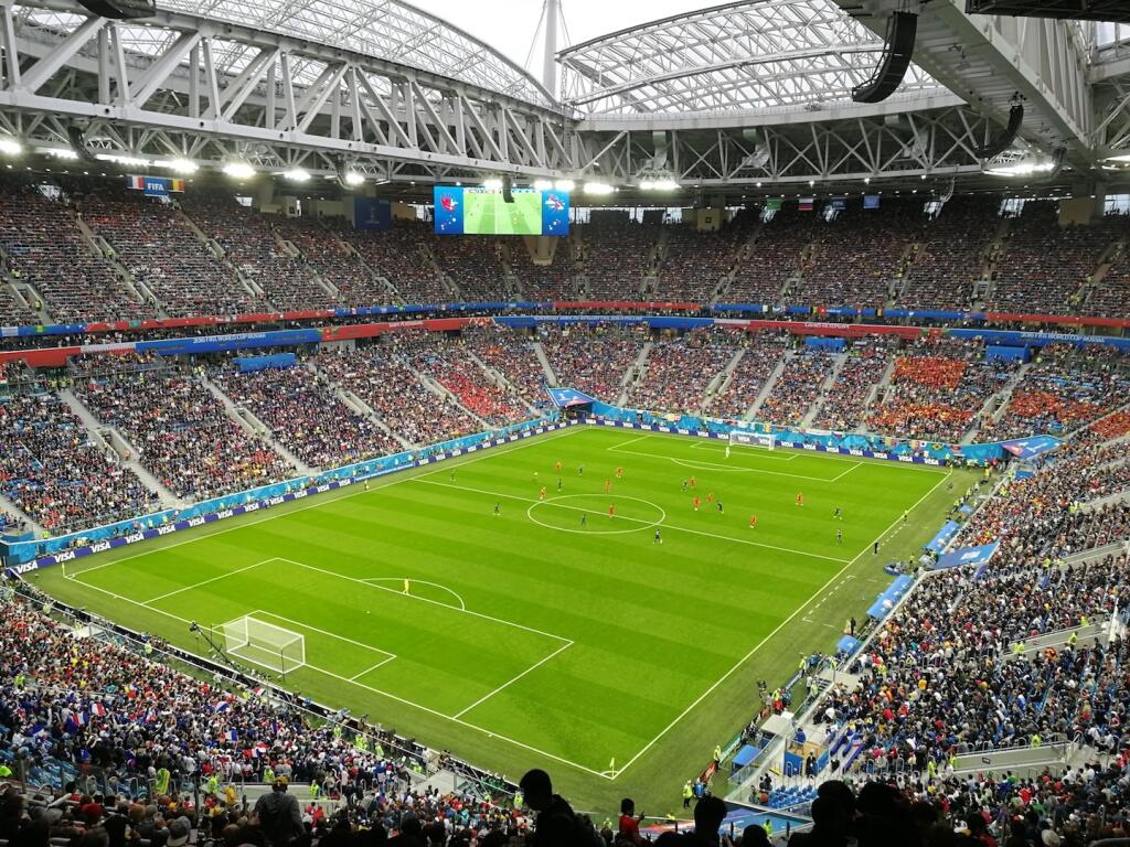 Aréna Zenitu Petrohrad má kapacitu takmer 68-tisíc miest.