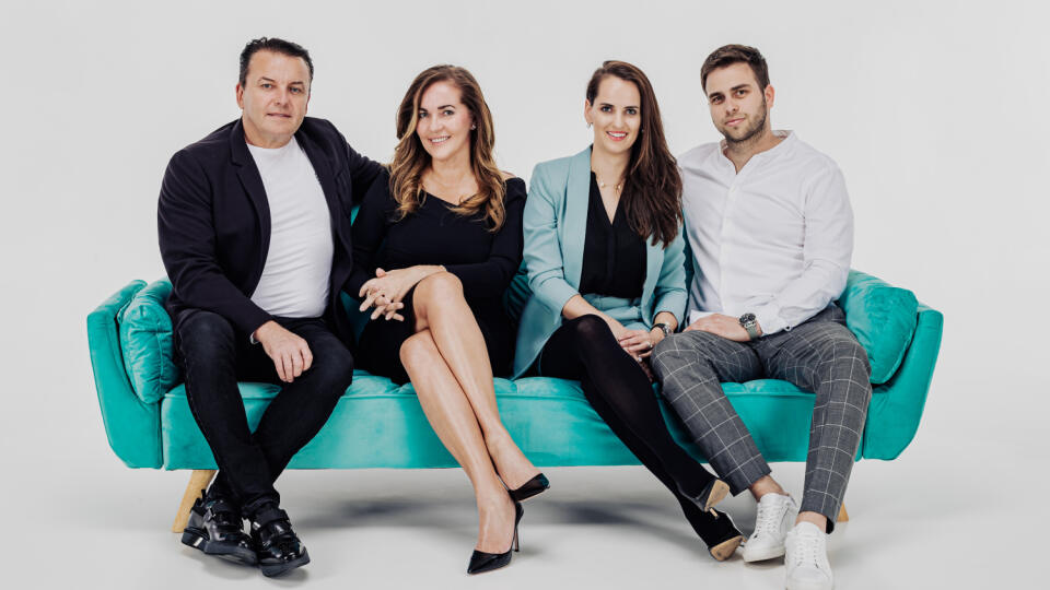 Na snímke zľava Aneta Kondelová, Miloš Kondela, Veronika Ferulíková a Filip Ferulík z nábytkárskej spoločnosti Kondela so sídlom v Nižnej na Orave.