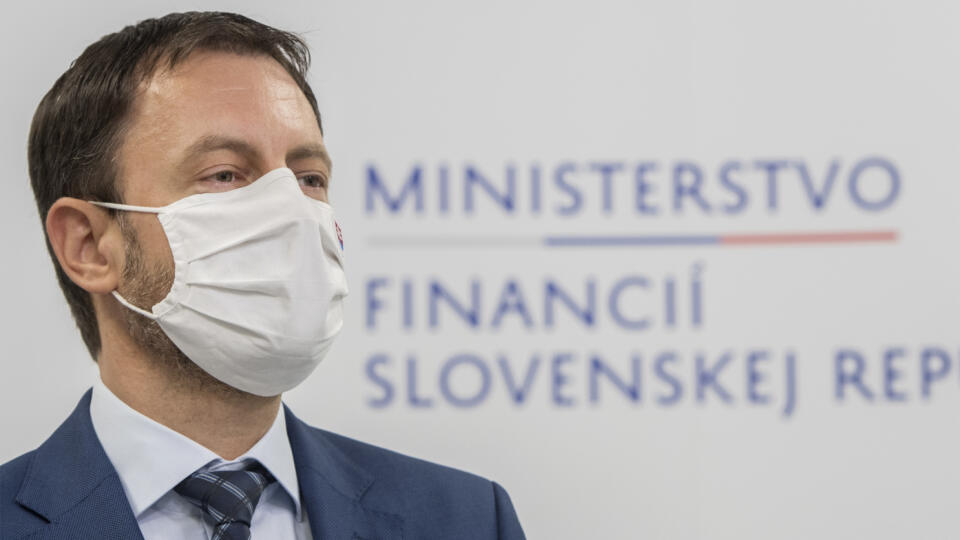 Na snímke podpredseda vlády a minister financií SR Eduard Heger počas tlačovej konferencie na tému: Akcia