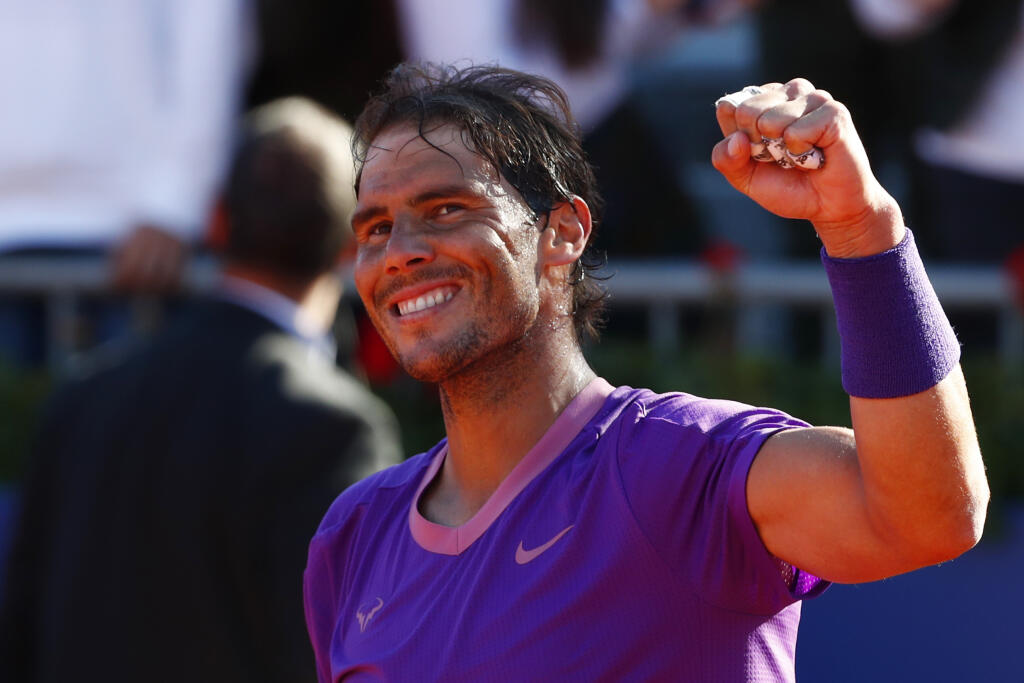 KK43 Barcelona - Španielsky tenista Rafael Nadal sa teší po víťazstve nad Britom Cameronom Norriem vo štvrťfinále dvojhry na turnaji ATP v Barcelone 23. apríla 2021. FOTO TASR/AP
Rafael Nadal of Spain celebrates after defeating Cameron Norrie of Britain 6-1, 6-4 during a quarterfinal Godo tennis tournament in Barcelona, Spain, Friday, April 23, 2021. (AP Photo/Joan Monfort)