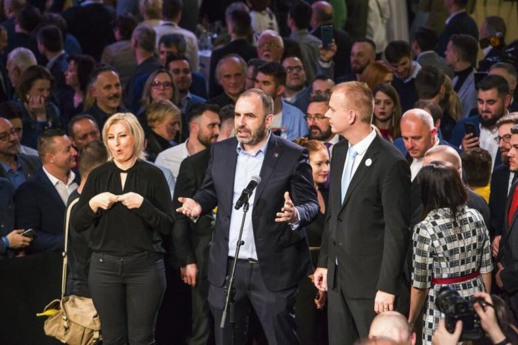 Neulogy zmenila majiteľa aj meno. So startupmi však ostane