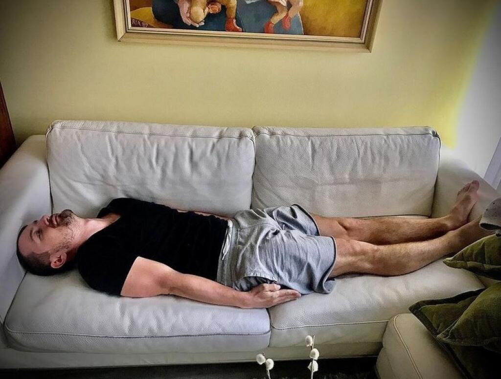 Bývanie známych manželov postupne odhaľujú ich instagramové účty.