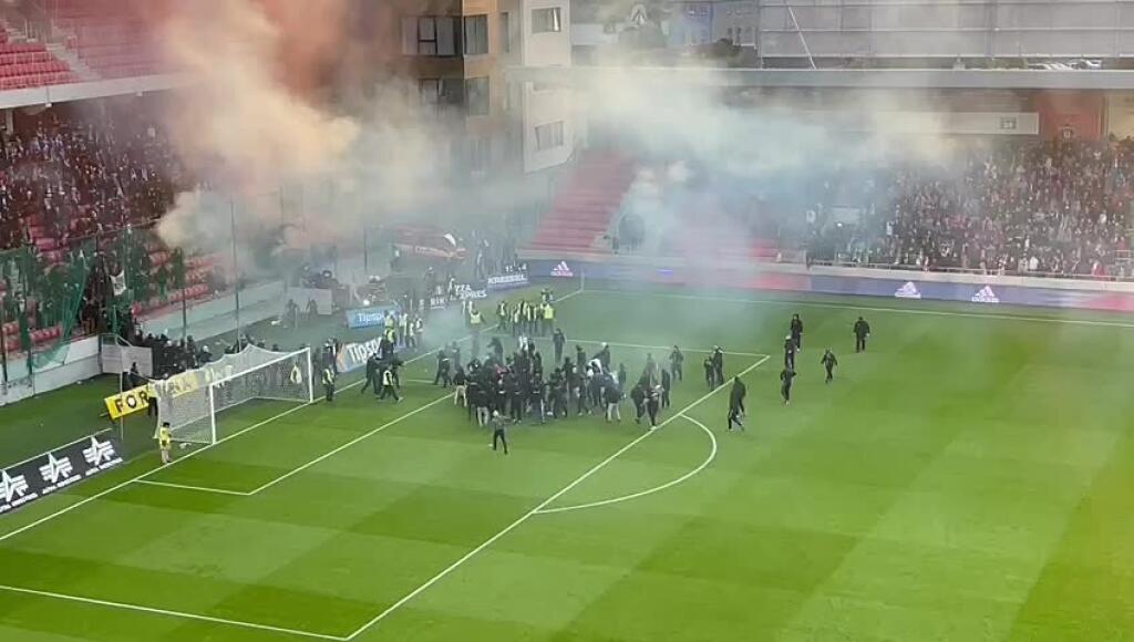 Futbalové kluby vytočili nové opatrenia: Na Slovensku bez fanúšikov a v Česku aj vypredané!