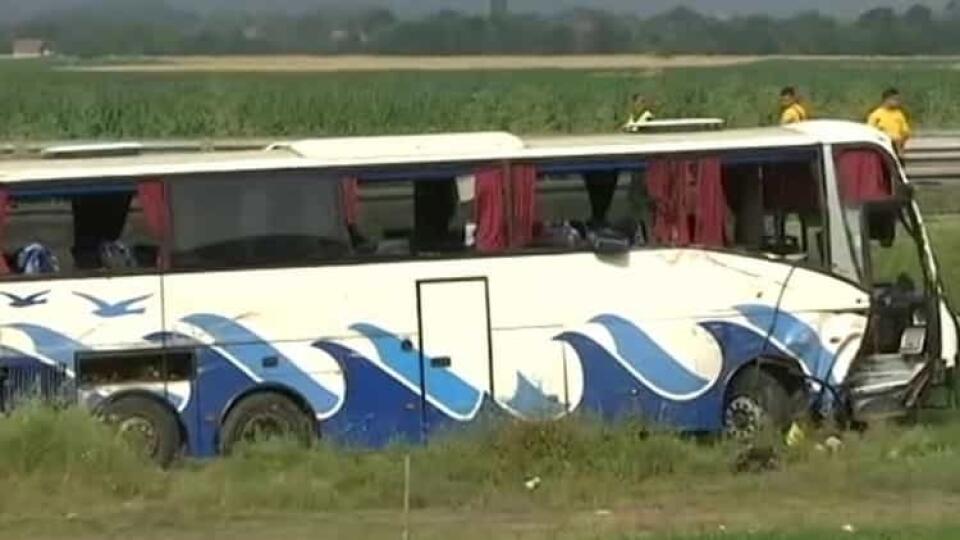 Nedávna tragická nehoda slovenského autobusu v Srbsku opäť rozprúdila debatu o bezpečnosti diaľkových autobusov.