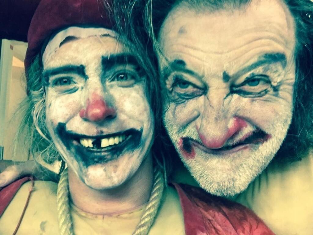 Otec a syn v inscenácii Šašek a syn.