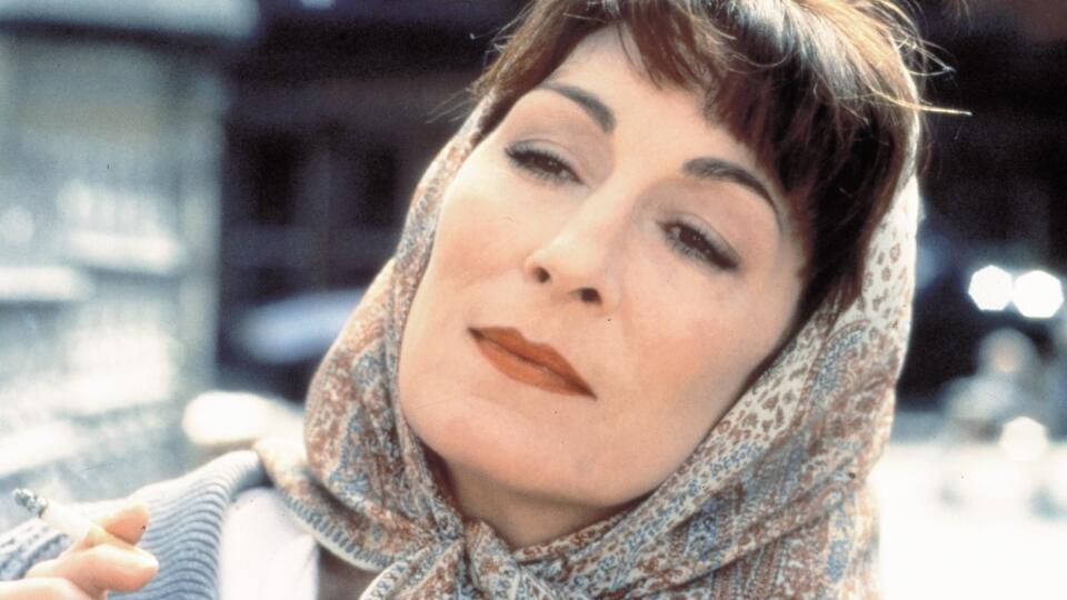 Anjelica Huston 