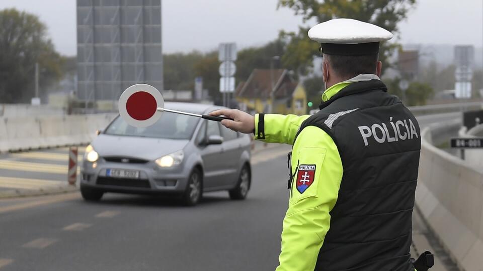Kontrola dodržiavania opatrení na slovensko-maďarskom hraničnom priechode M