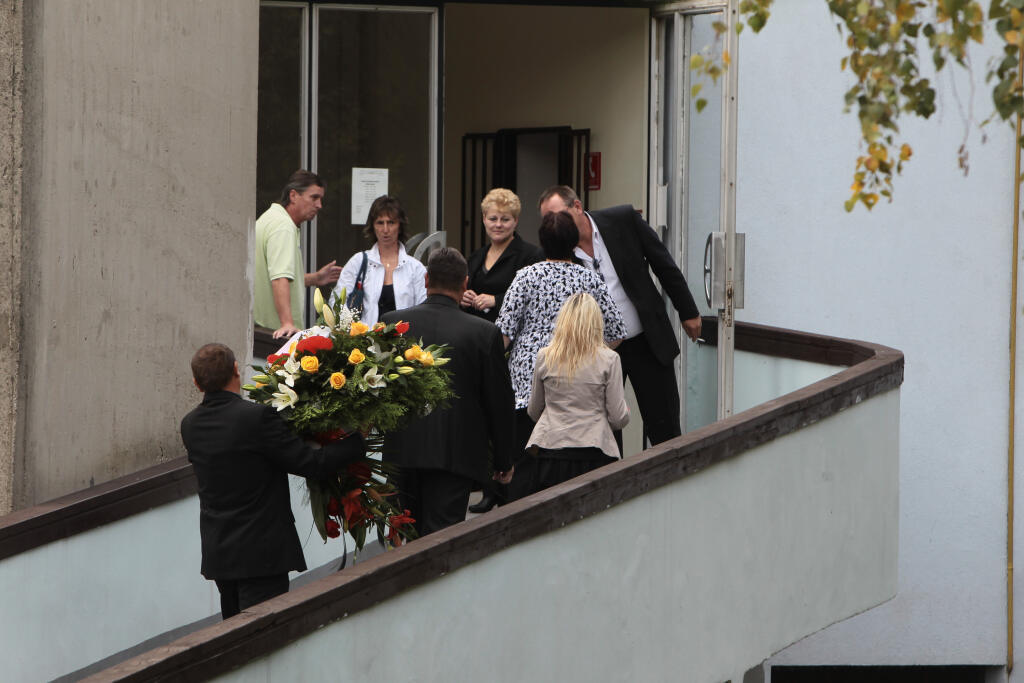Pohreb Miroslava Hlinku v krematóriu v Trenčíne v roku 2014. Prišlo mnoho športových osobností.