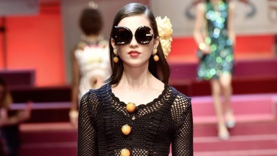 Háčkovaný komplet  v sicílskom štýle:  Dolce&Gabbana