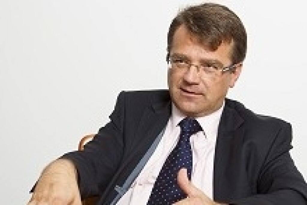 Uhliarik účinnú liečbu dlhov v zdravotníctve neponúkol