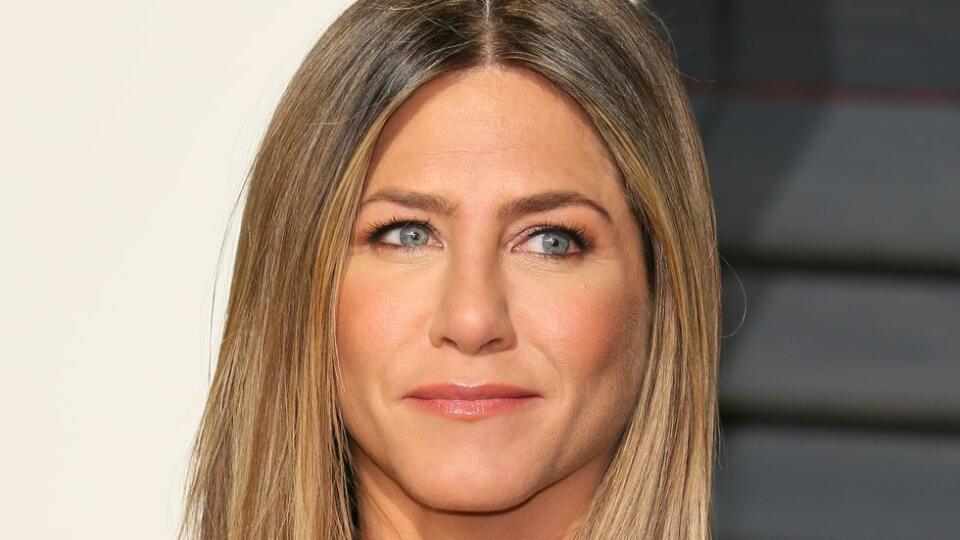 Jennifer Aniston = Jennifer Linn Anastassakis