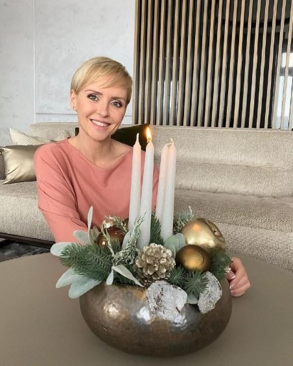 Moderátorka Kvetka Horváthová stavila na sivú farbu.