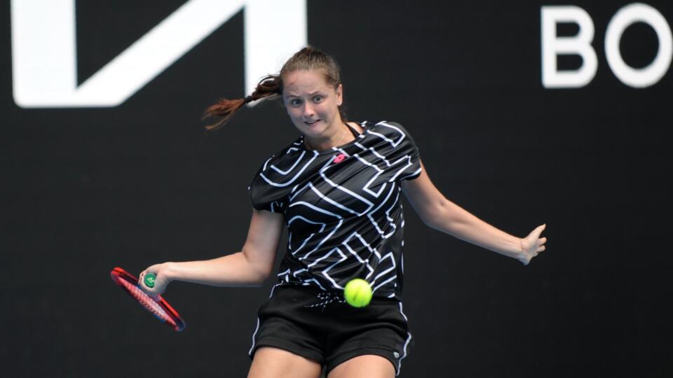 Viktória Kužmová neuspela v 1. kole Australian Open 2022.
