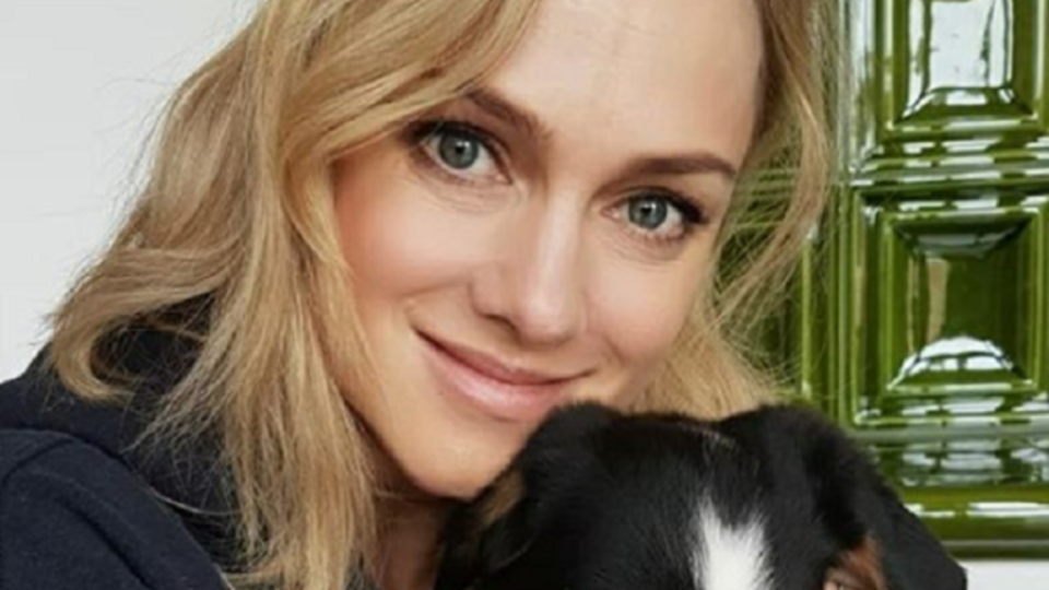 Monika Hilmerová. Viete, koľko rokov už stojí pred kamerou?