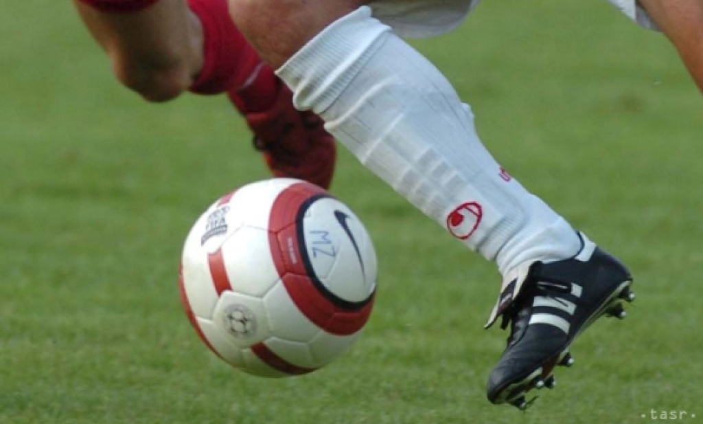 Predseda ligy David Moran, uviedol, že pochybnosti sa začali drať na povrch po tom, ako začali všetci podporovať rodinu futbalistu. "Povedali nám, že hráč v sobotu odletel späť do Španielska, čo nás priviedlo k tomu, aby sme si začali veci preverovať", povedal Moran pre írsky televíziu RTE a dodal: "Skontrolovali sme nemocnice, overili sme si všade, či sa to naozaj stalo. Nikto nenašiel žiadne informácie o tomto futbalistovi."