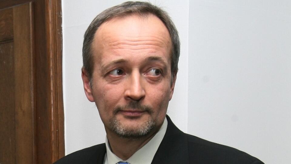 Ivan Lexa: Aj jeho meno sa objavuje v kauze spájanej s SIS, ktorej v tom období šéfoval.