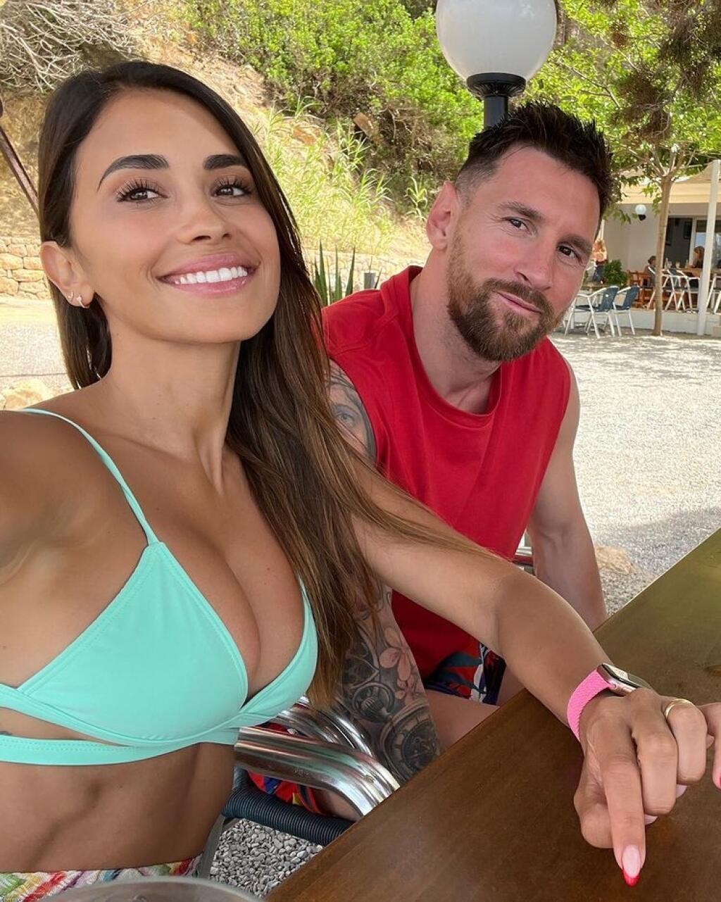 Krásna Antonella je Messiho najväčším fanúšikom. Podporuje ho neustále.