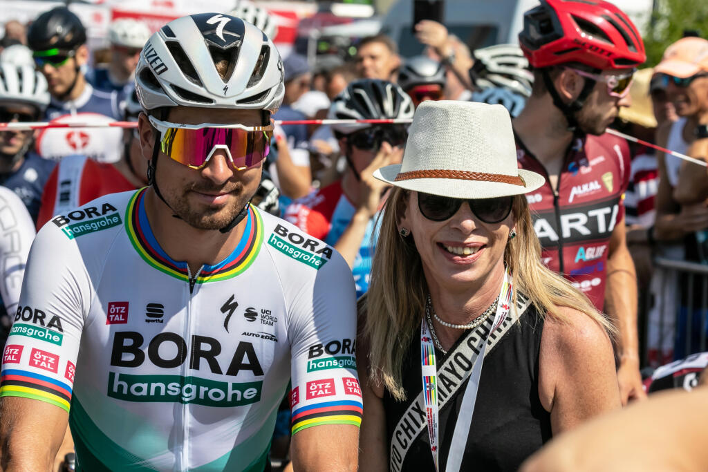 Peter Sagan suverénnym spôsobom ovládol slovenský šampionát. V Bánovciach nad Bebravou mal oboch rodičov, ktorí sa však obchádzali.