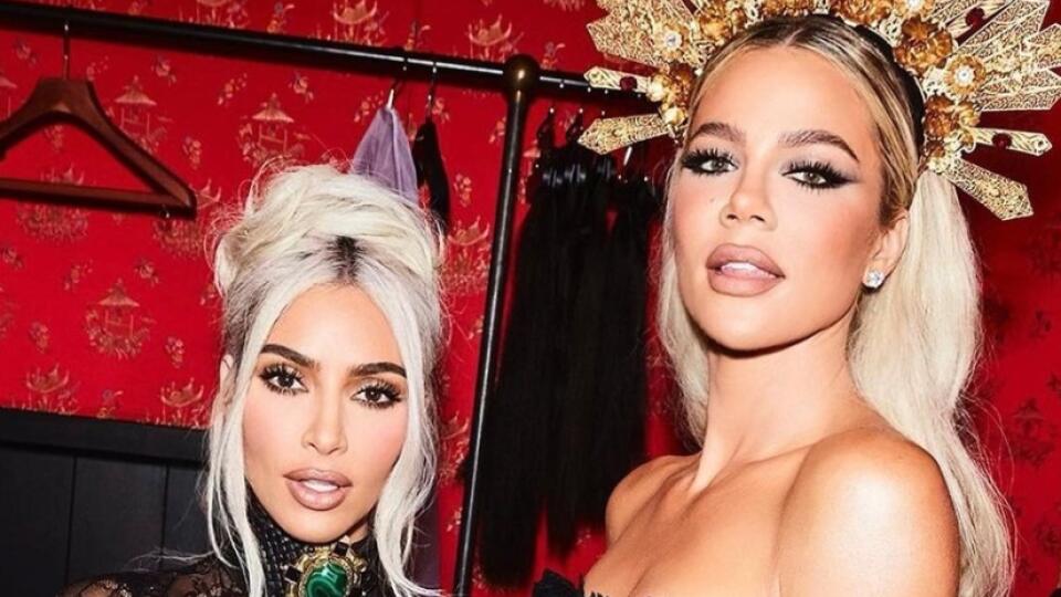 Kim a Khloe Kardashian