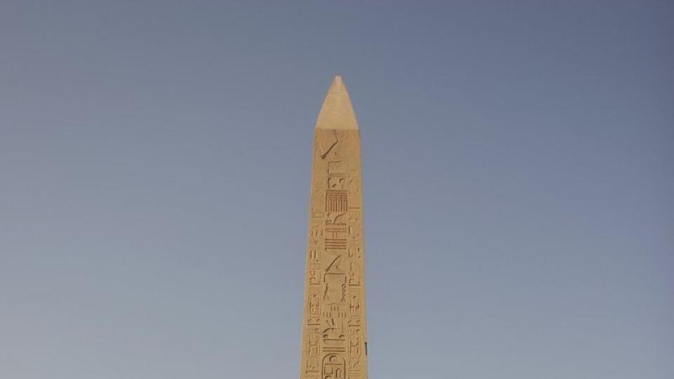 Vítězný obelisk egyptské královny Hatšepsut.