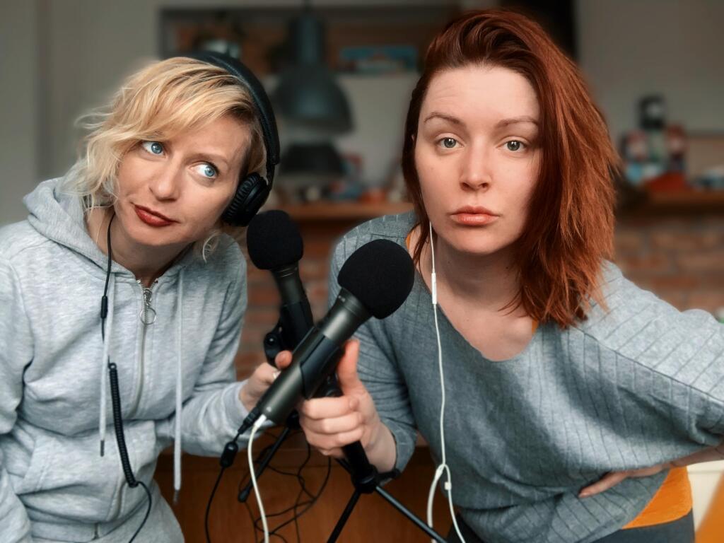 NOVÝ DŽOB S kolegyňou majú vlastný podcast.