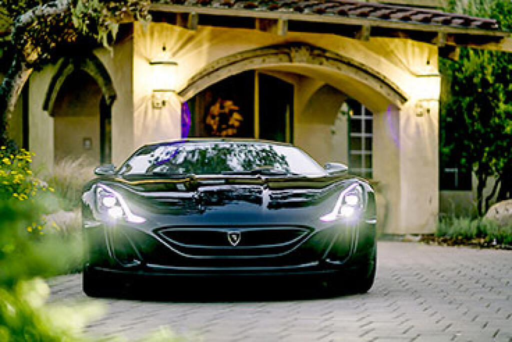 Koncept poloautonómneho elektrického auta Rimac C_Two