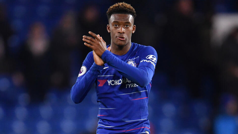 Callum Hudson-Odoi si konfliktom s modelkou poriadne zavaril.