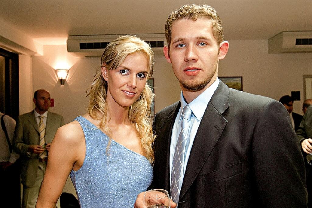 Lašákovci ako šťastná rodinka v roku 2004, keď sa im narodila dcérka Lilien.