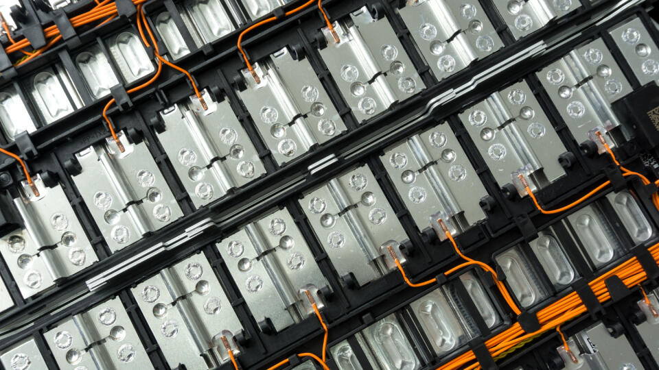 Selective,Focus,Of,Electric,Car,Lithium,Battery,Pack,And,Wiring