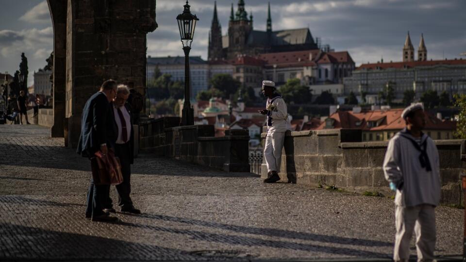 Koronavírus v Českej republike naberá na sile. V utorok 22. septembra evidujú naši susedia 24.817 nakazených.