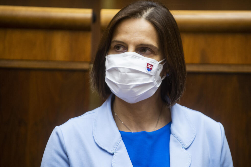 Na snímke ministerka spravodlivosti SR Mária Kolíková (klub SaS) počas rokovania 55. schôdze Národnej rady SR 17. februára 2022 v Bratislave. FOTO TASR - Jakub Kotian