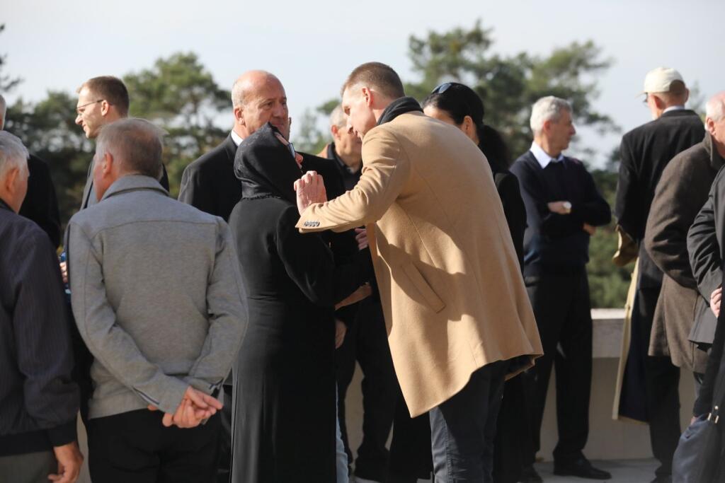 Legendárnemu basketbalistovi Stanislavovi Kropilákovi dali posledné zbohom v bratislavskom krematóriu.