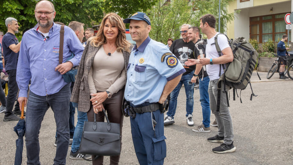 Na Devíne. Geissenovcov sprevádzali minister hospodárstva Richard Sulík.
