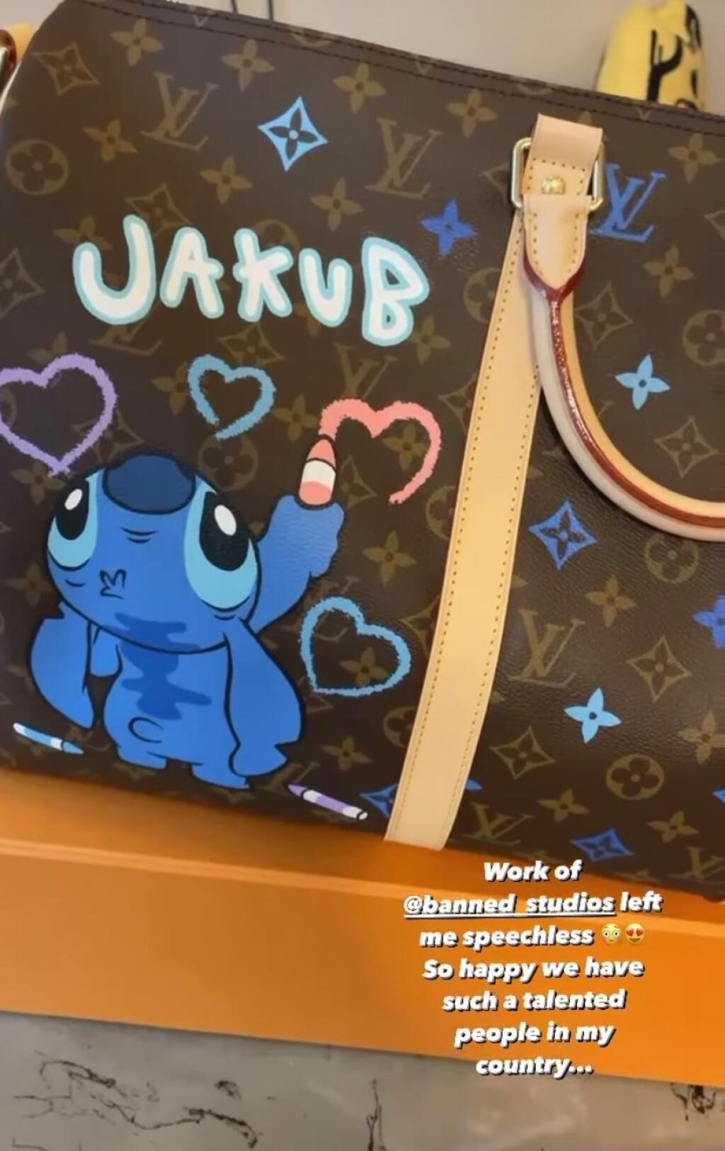 Dominika kúpila svojmu synovi nehorázne drahý dar.