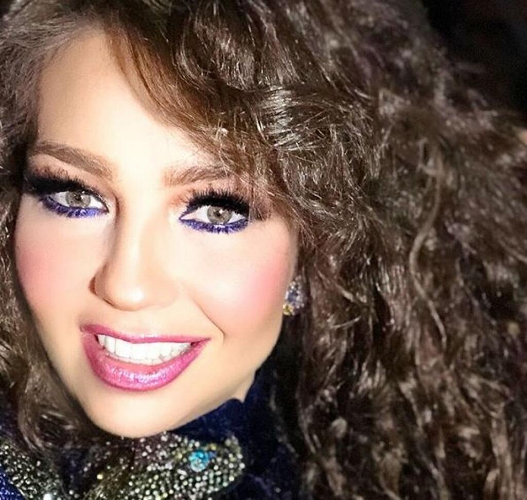 Thalía fanúšikom pripomínala plastikovú Tigricu z Orientu.
