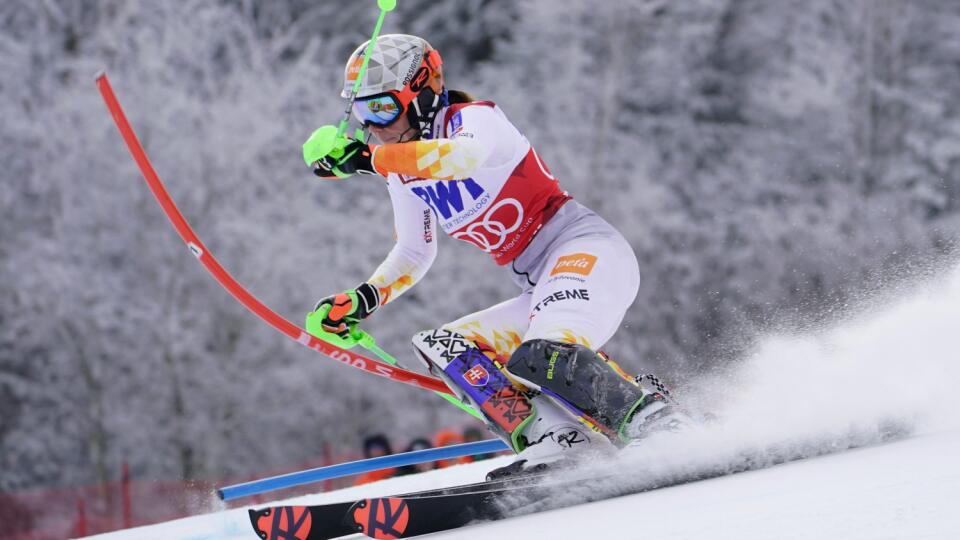 JB 53 Killington - Slovenská lyžiarka Petra Vlhová v 1. kole slalomu Svetového pohára v alpskom lyžovaní v americkom Killingtone 28. novembra 2021. FOTO TASR/AP

Slovakia's Petra Vlhova competes during a women's World Cup slalom ski race Sunday, Nov. 28, 2021, Killington, Vt. (AP Photo/Robert F. Bukaty)